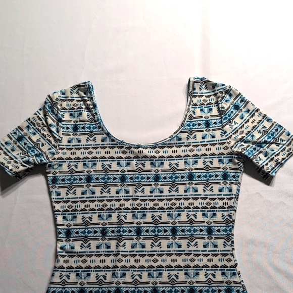 Mudd Blue and White Patterned Women's Dress Size Small - Picture 6 of 8